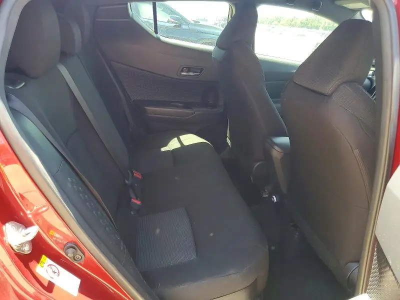 2018 TOYOTA C-HR XLE  