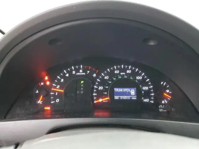 2011 TOYOTA CAMRY BASE  