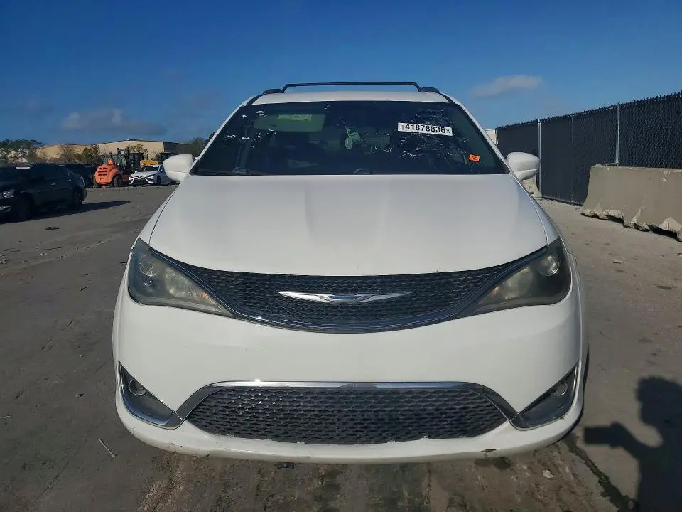 2017 CHRYSLER PACIFICA TOURING L PLUS  