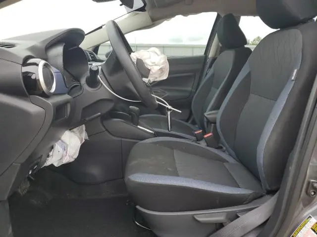 2024 NISSAN VERSA SV  