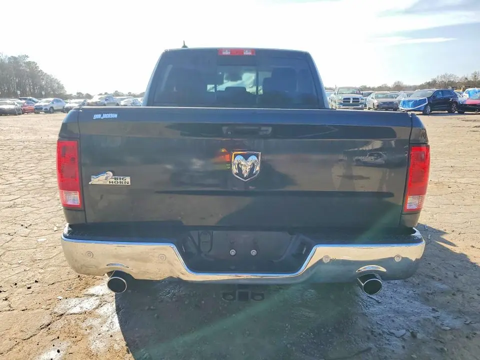 2017 RAM 1500 SLT  