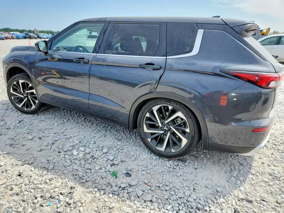 2024 MITSUBISHI OUTLANDER SE  