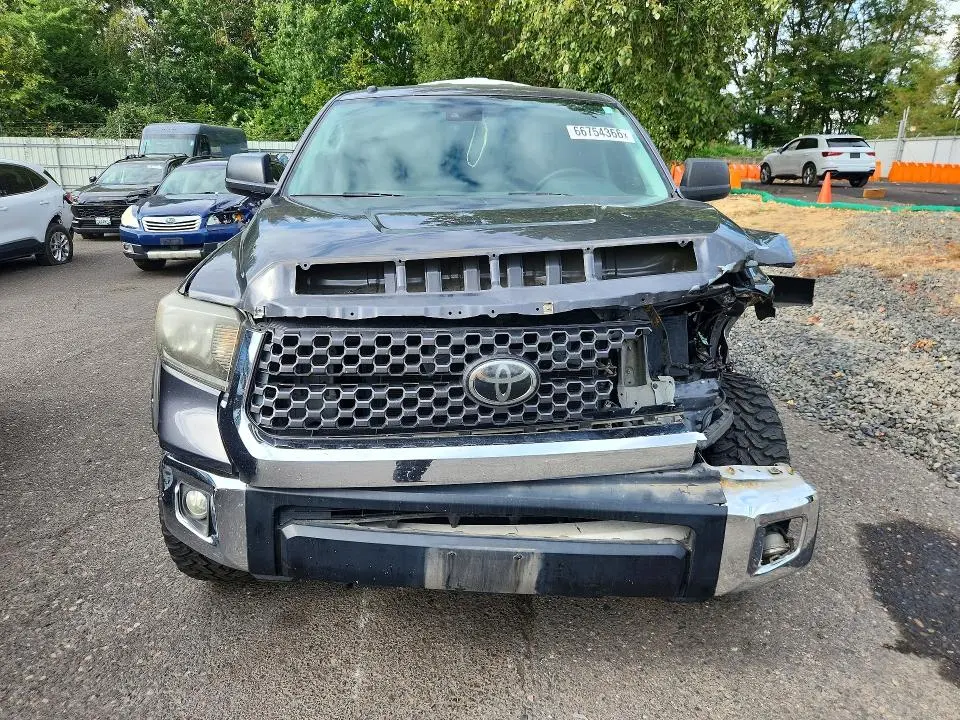 2018 TOYOTA TUNDRA SR5  