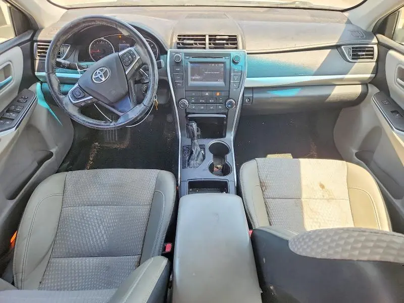2015 TOYOTA CAMRY SE  