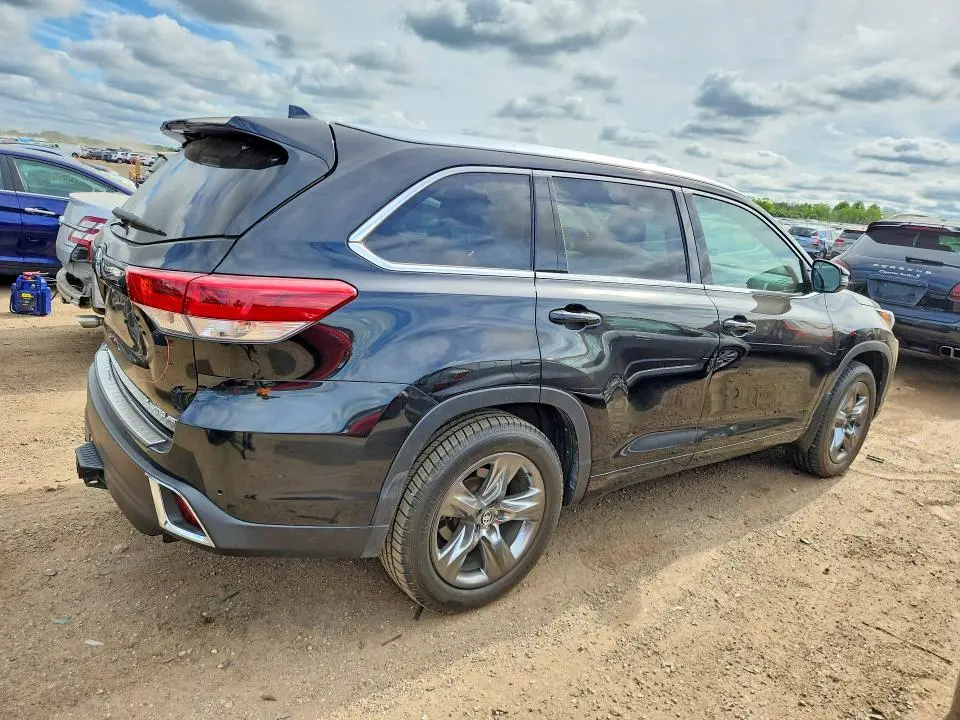 2018 TOYOTA HIGHLANDER LIMITED PLATINUM  