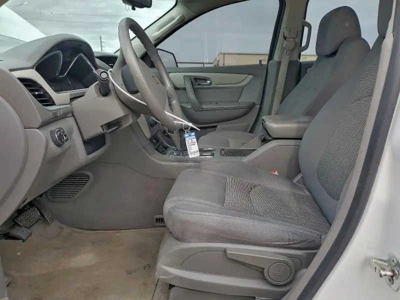 2016 CHEVROLET TRAVERSE LS  