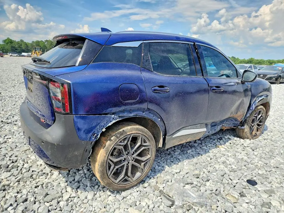 2025 NISSAN KICKS SR  