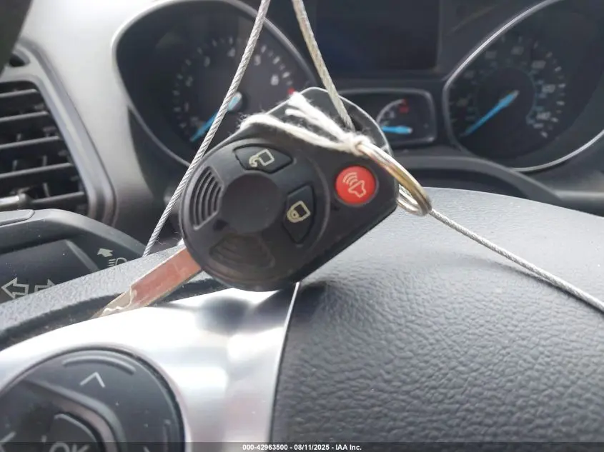 2016 FORD ESCAPE SE