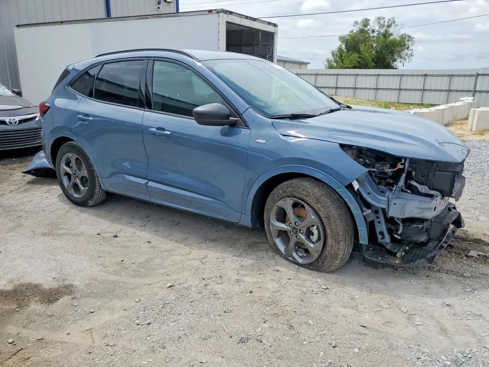 2024 FORD ESCAPE ST LINE  
