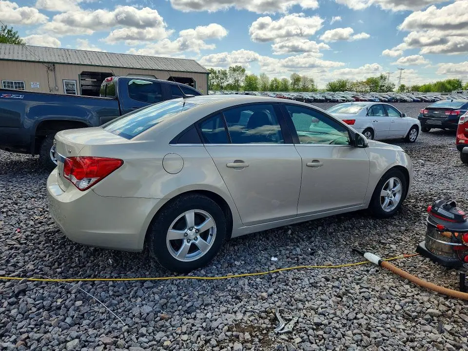 2012 CHEVROLET CRUZE LT  