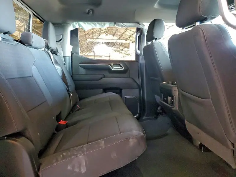 2024 CHEVROLET SILVERADO C1500 LT  