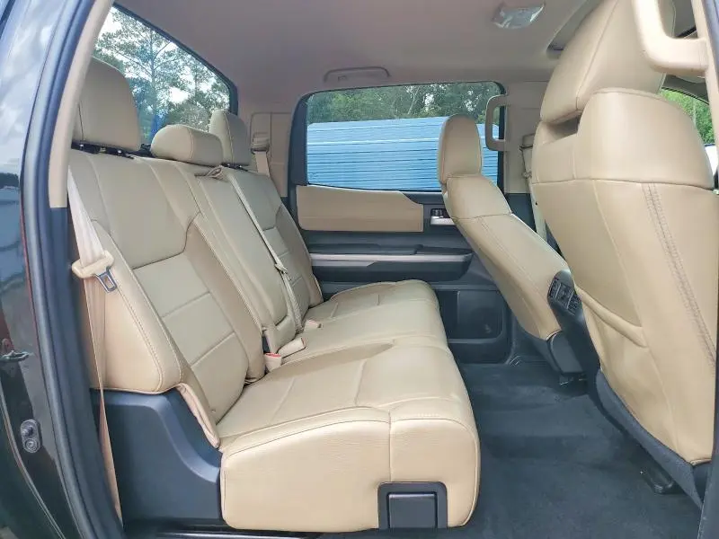 2018 TOYOTA TUNDRA CREWMAX LIMITED  
