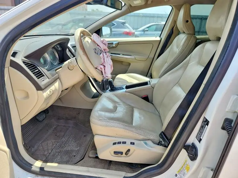 2013 VOLVO XC60 3.2  