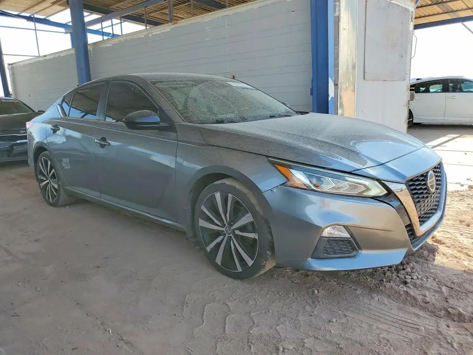 2020 NISSAN ALTIMA SR  