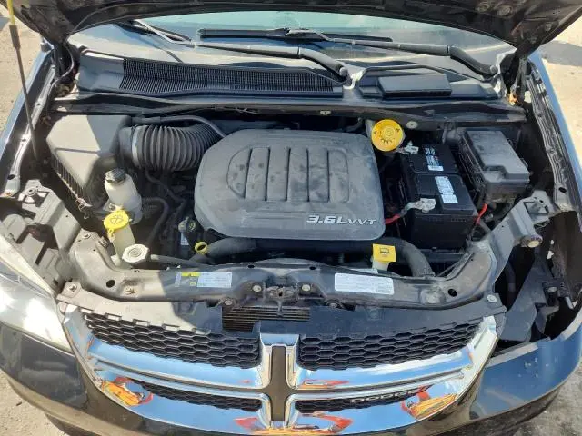 2016 DODGE GRAND CARAVAN SE  