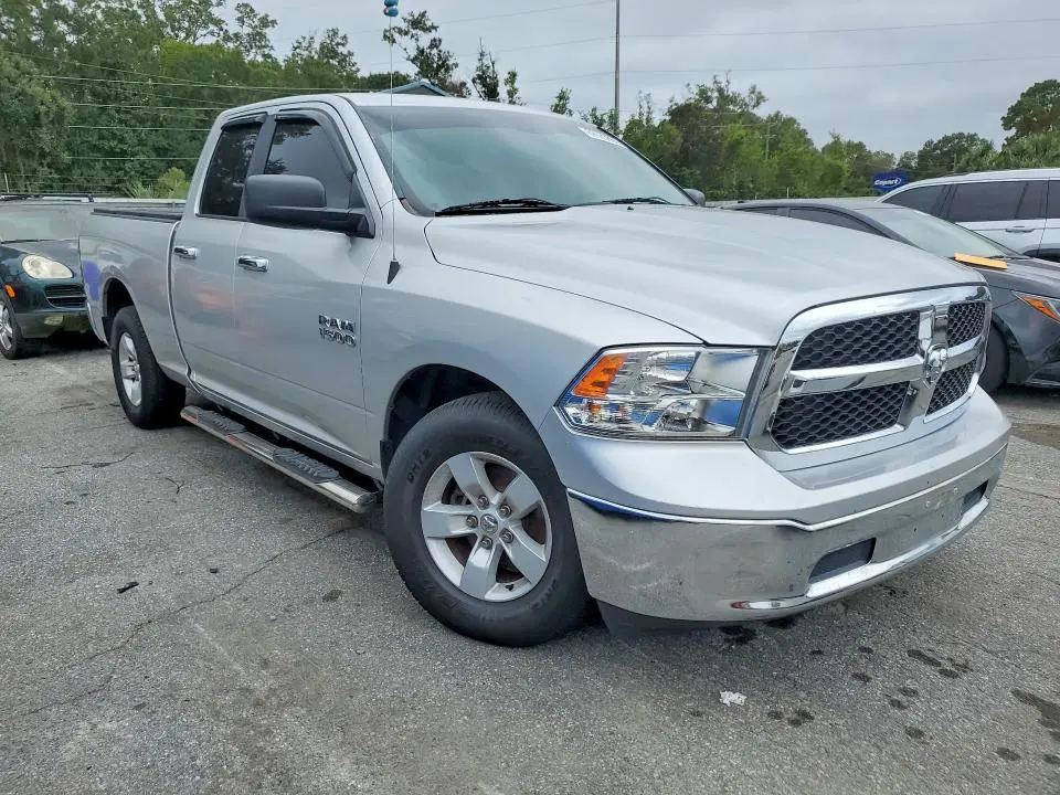 2017 RAM 1500 SLT  