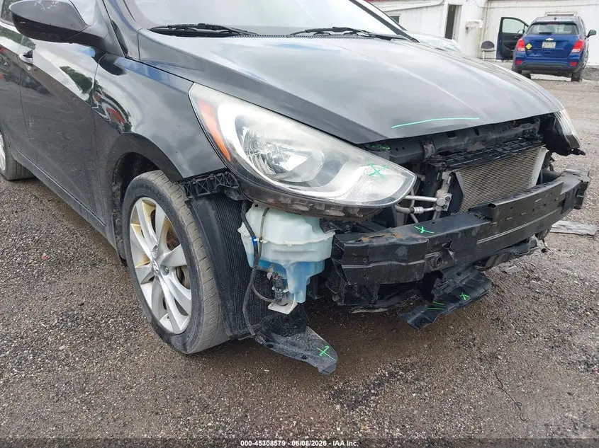 2013 HYUNDAI ACCENT GLS