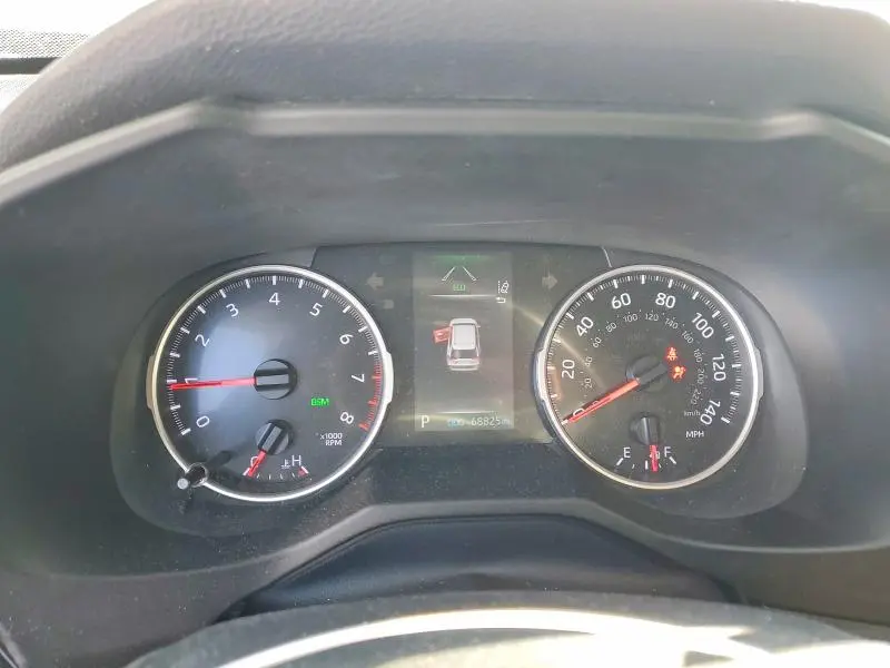 2019 TOYOTA RAV4 XLE  