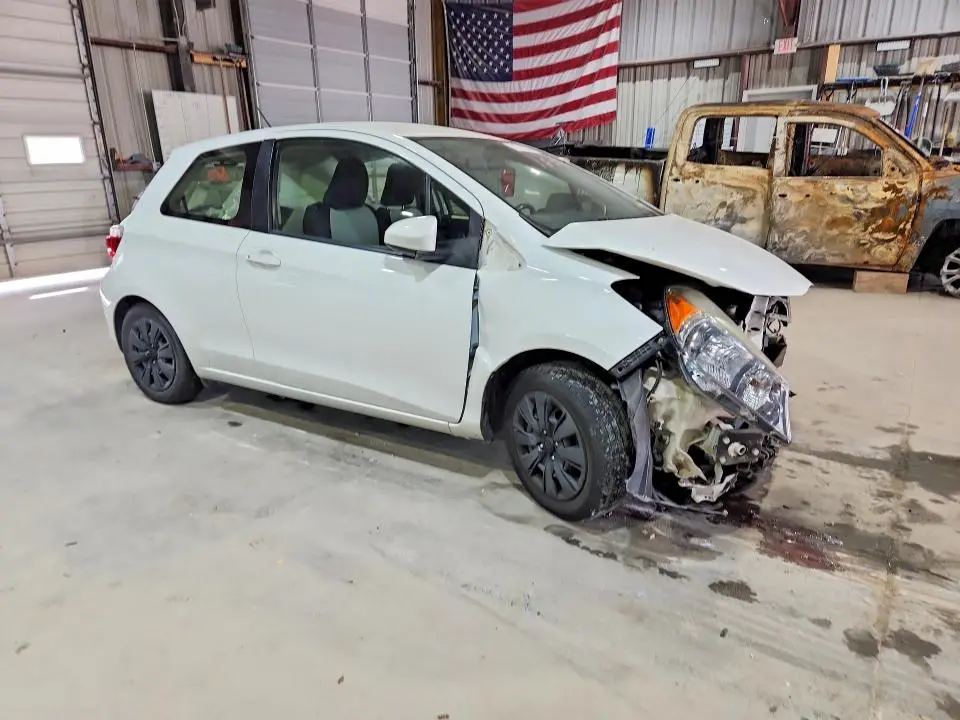 2012 TOYOTA YARIS 3-DOOR L  