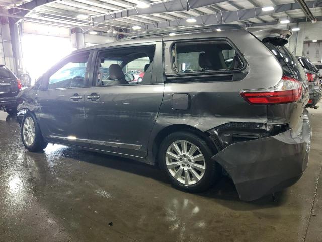 2017 TOYOTA SIENNA XLE