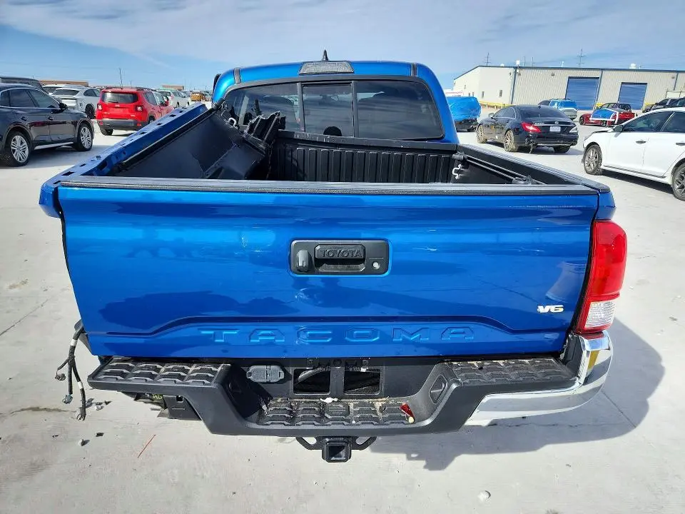 2016 TOYOTA TACOMA SR5 V6  