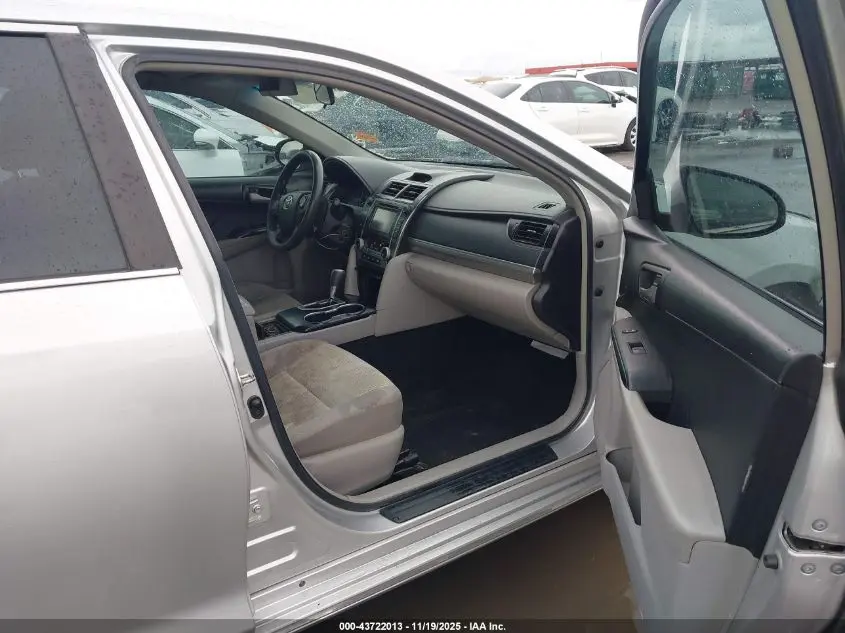 2014 TOYOTA CAMRY LE