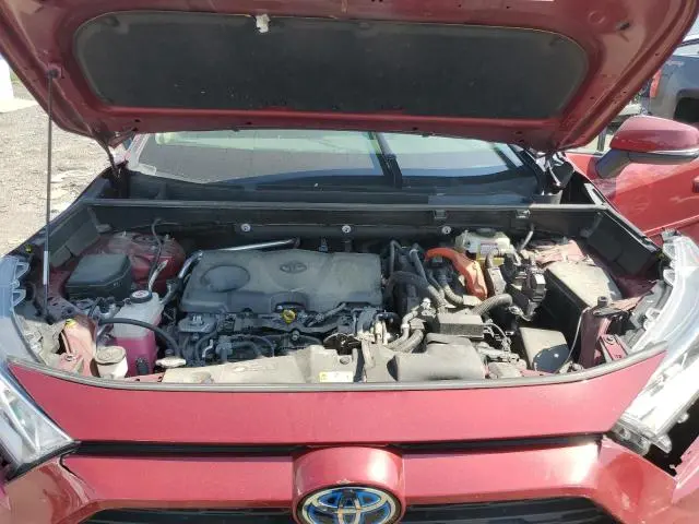 2019 TOYOTA RAV4 XLE  