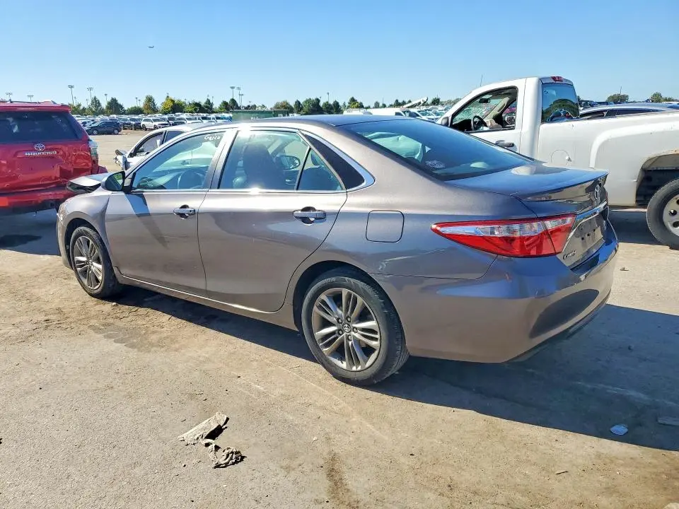 2017 TOYOTA CAMRY SE  
