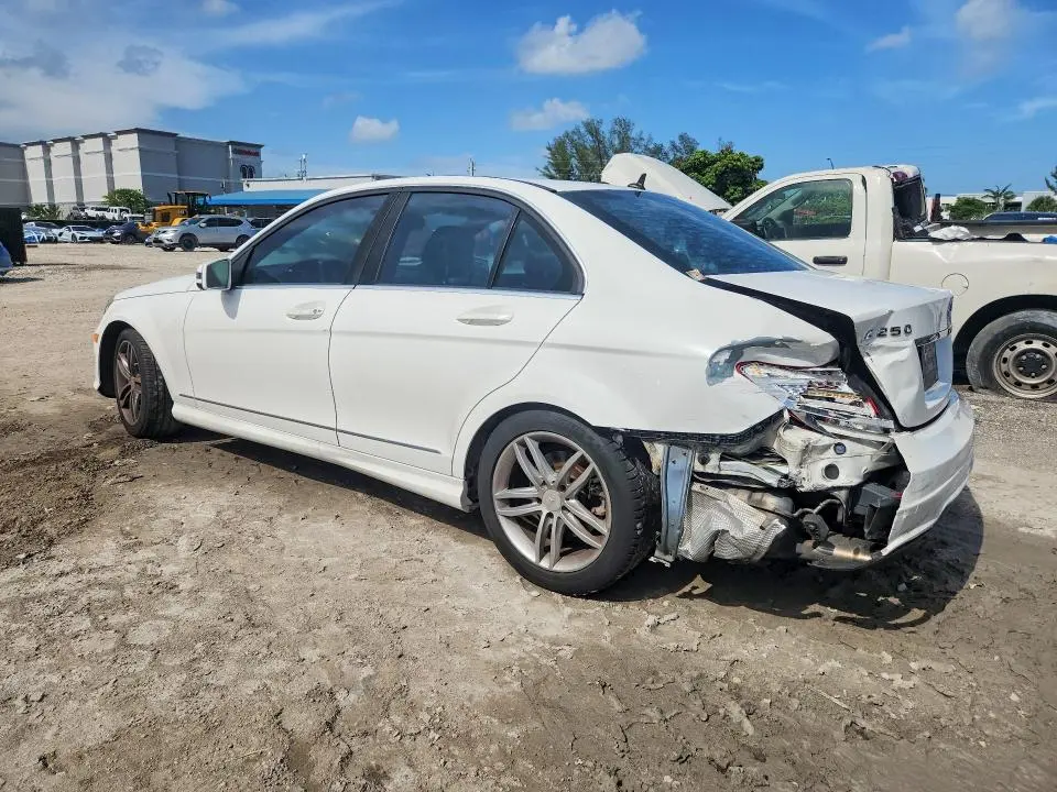 2014 MERCEDES-BENZ C 250  