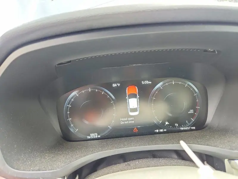 2022 VOLVO S60 B5 MOMENTUM  
