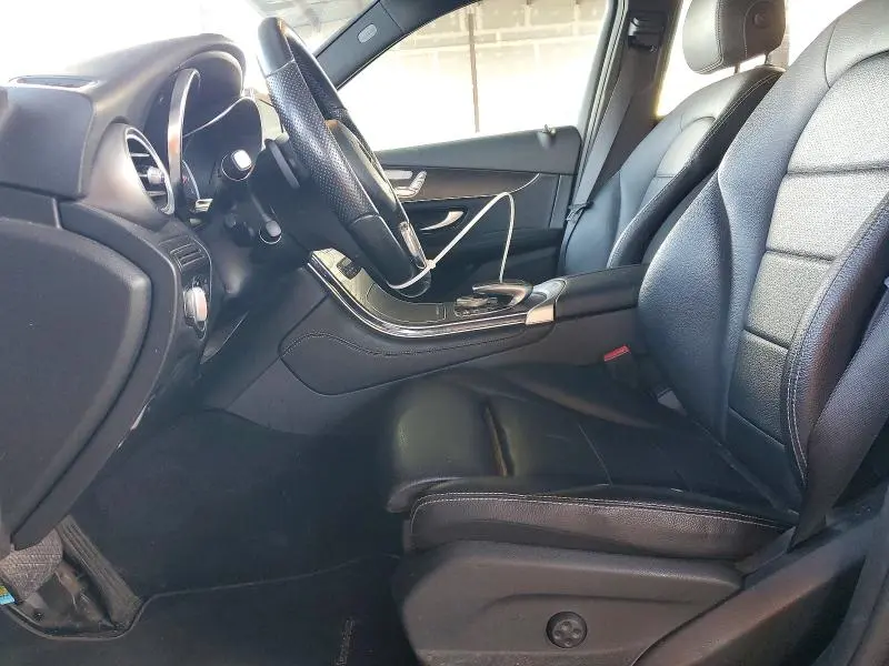 2017 MERCEDES-BENZ GLC 300 4MATIC  