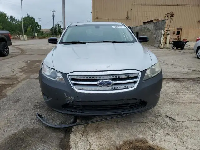 2011 FORD TAURUS SE  