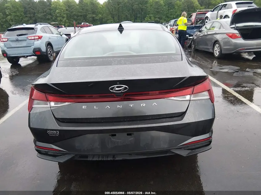 2021 HYUNDAI ELANTRA SE
