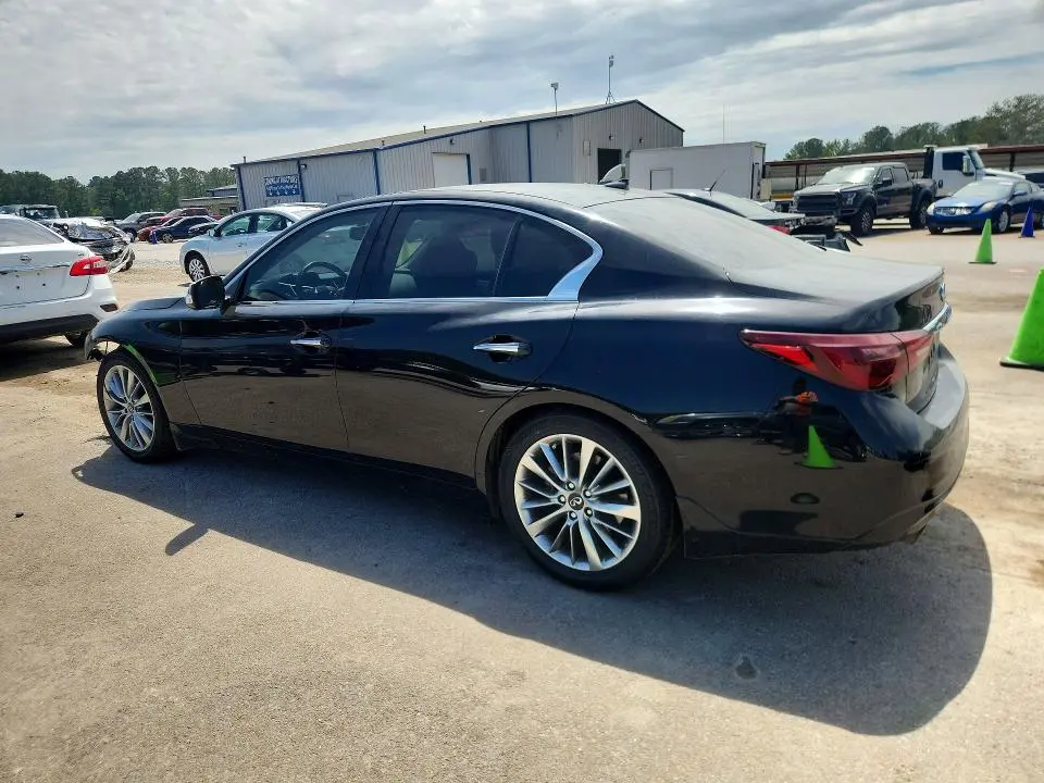 2022 INFINITI Q50 LUXE  