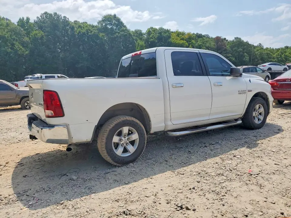 2013 RAM 1500 SLT  