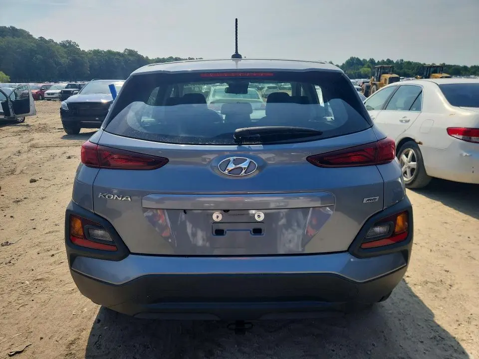 2019 HYUNDAI KONA SE  