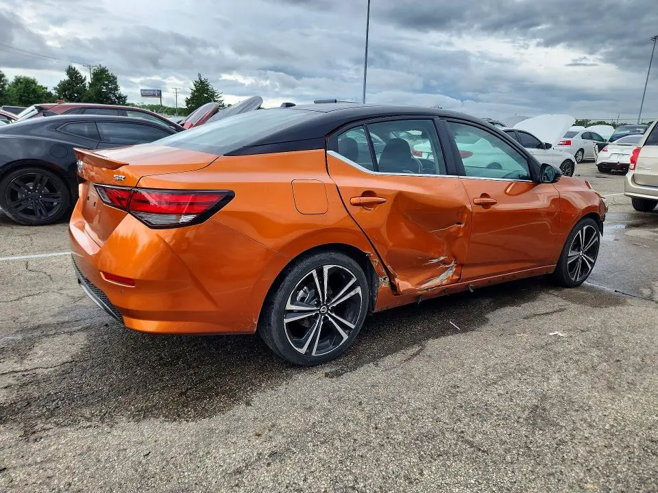 2022 NISSAN SENTRA SR  