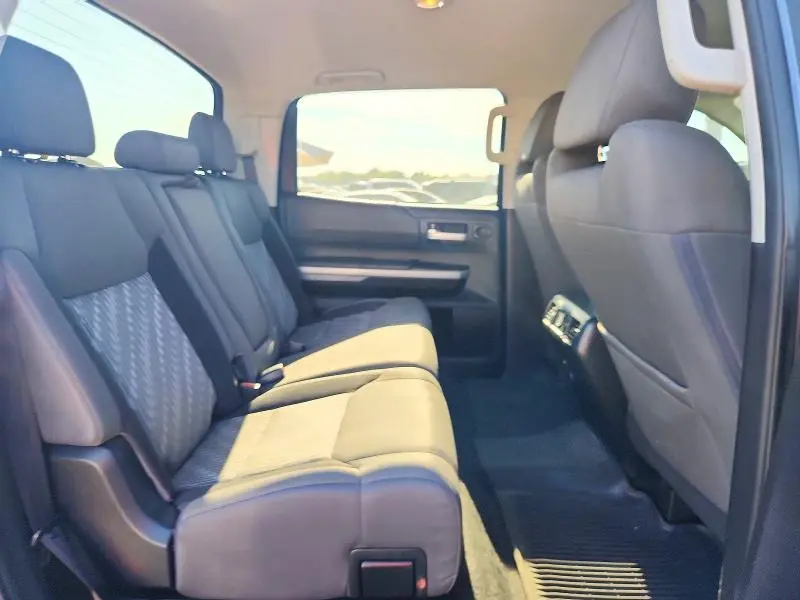 2018 TOYOTA TUNDRA CREWMAX SR5  