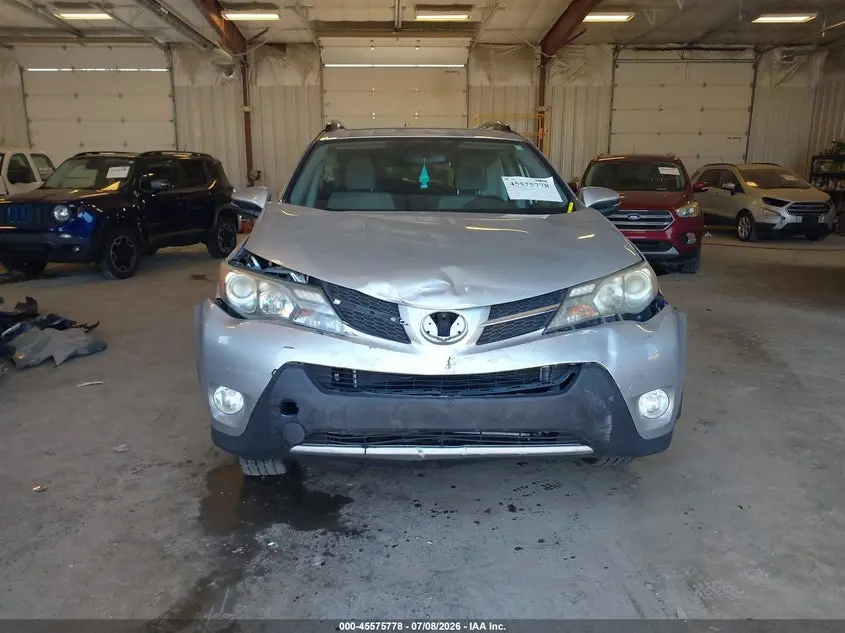 2015 TOYOTA RAV4 XLE