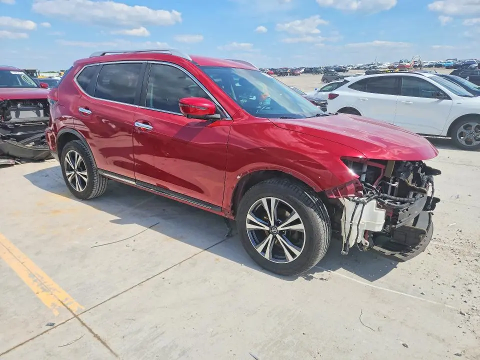 2017 NISSAN ROGUE SL  