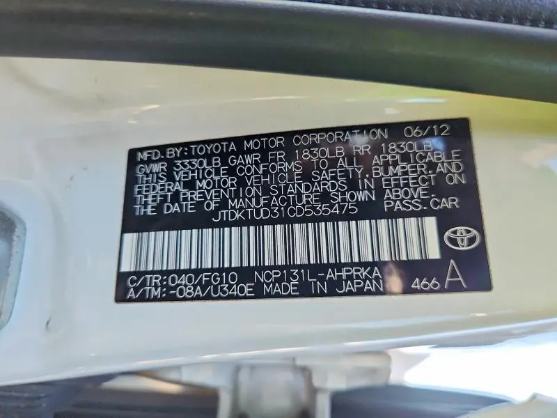 2012 TOYOTA YARIS 5-DOOR L  