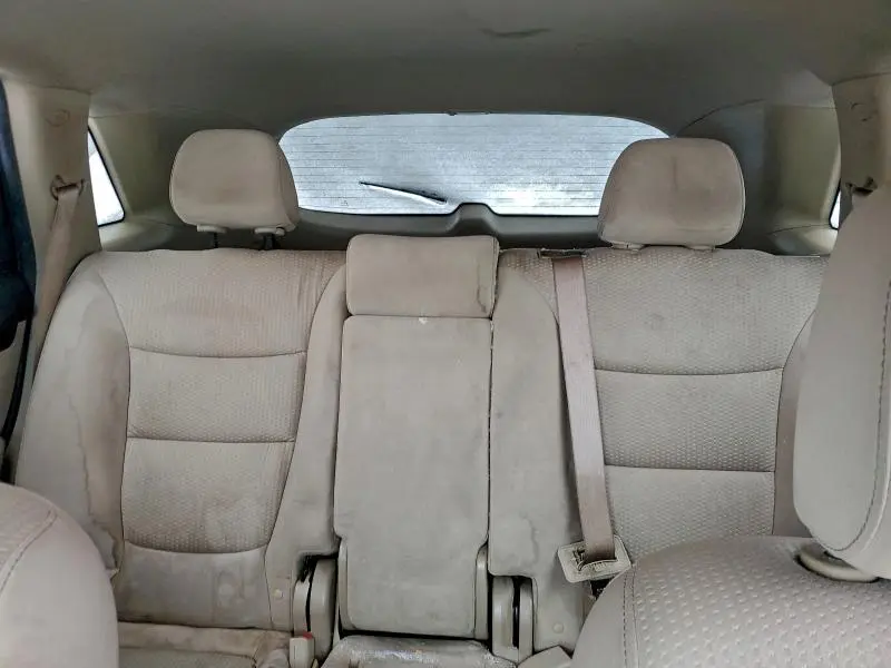 2012 KIA SORENTO BASE  