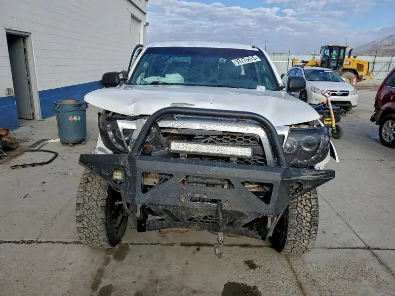 2011 TOYOTA TACOMA   