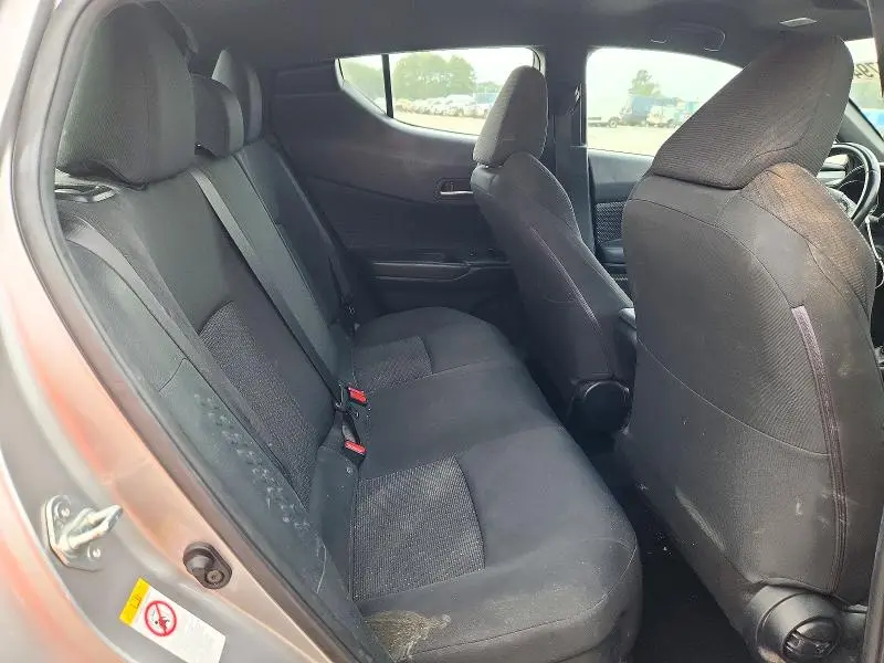 2018 TOYOTA C-HR XLE  