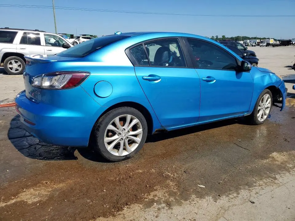 2010 MAZDA 3 S  