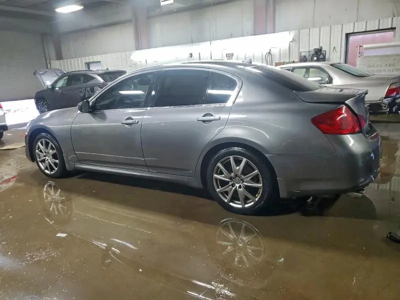 2012 INFINITI G37   