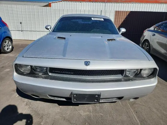 2010 DODGE CHALLENGER SE  
