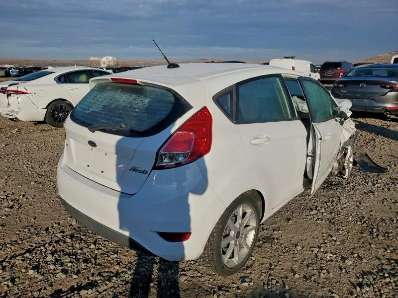 2014 FORD FIESTA SE  