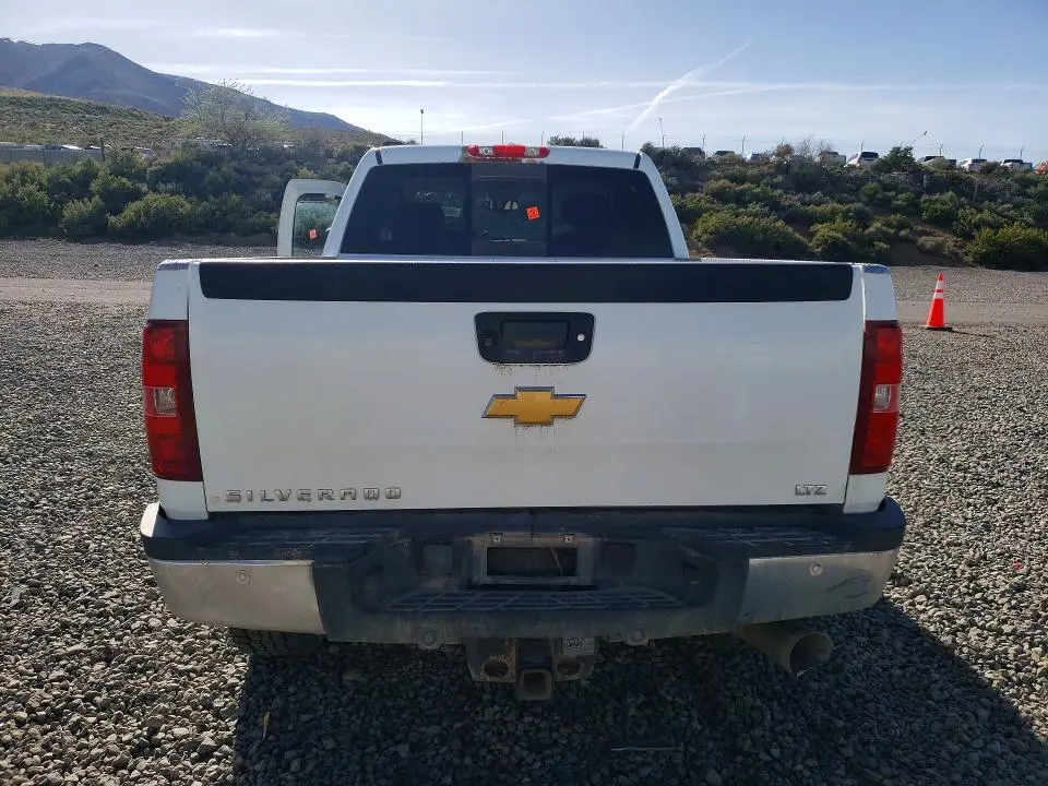 2013 CHEVROLET SILVERADO K2500 HEAVY DUTY LTZ  