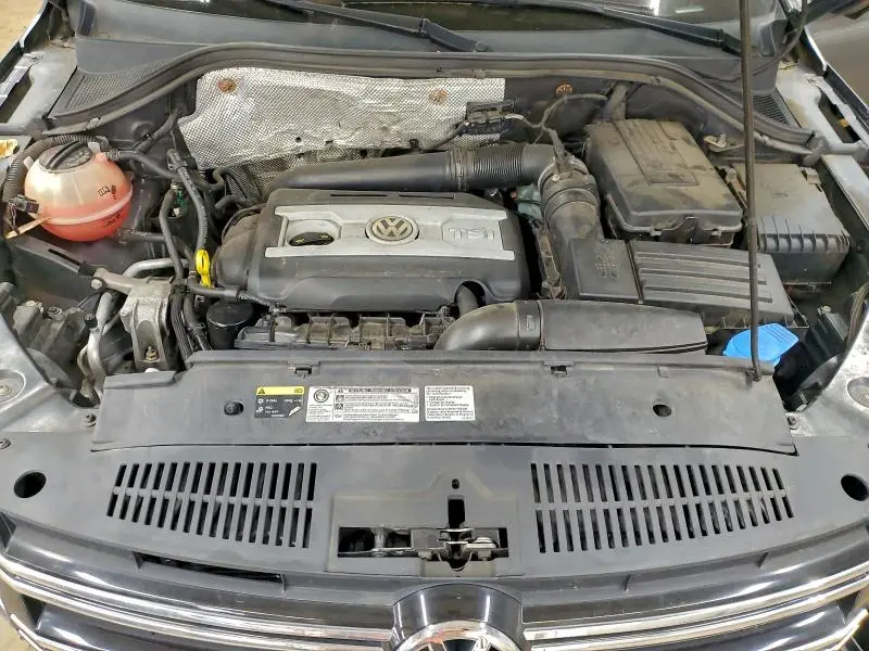 2015 VOLKSWAGEN TIGUAN S  